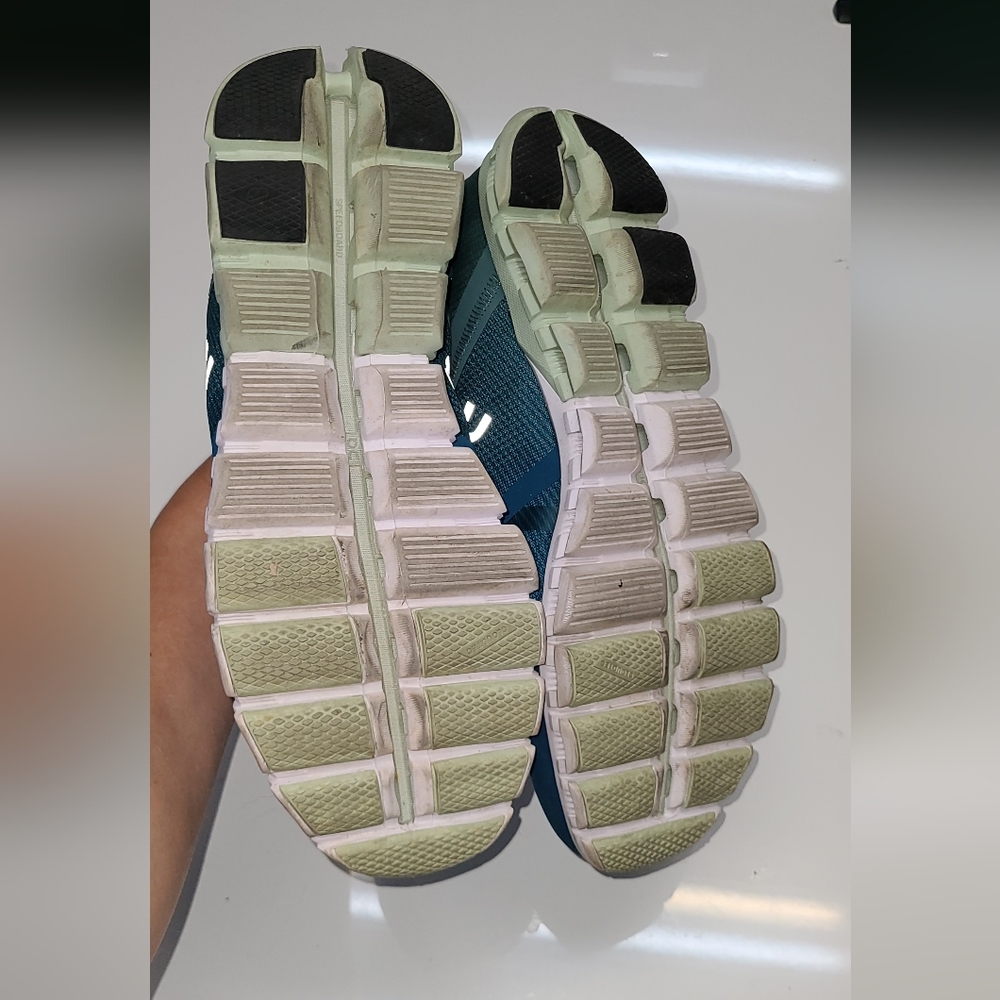 On Cloud Running Cloud Runner Sneakers Tennis Sho… - image 7